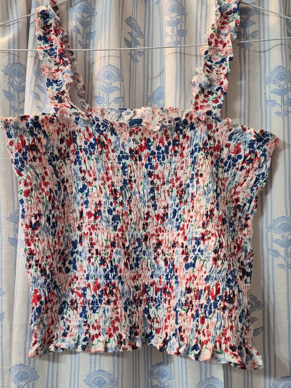 Old Navy Floral Smocked Ruffle-Strap Stretch Tank Top Sz M - Picture 4 of 6
